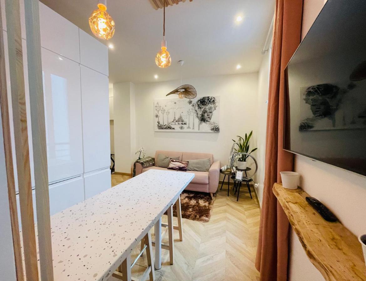 Le Nid Douillet De Patricia Apartment ปารีส ภายนอก รูปภาพ