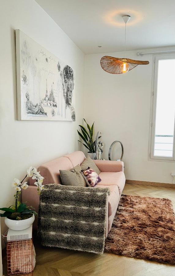 Le Nid Douillet De Patricia Apartment ปารีส ภายนอก รูปภาพ