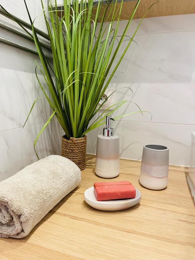Le Nid Douillet De Patricia Apartment ปารีส ภายนอก รูปภาพ