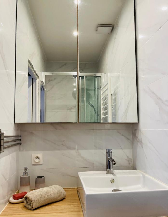 Le Nid Douillet De Patricia Apartment ปารีส ภายนอก รูปภาพ